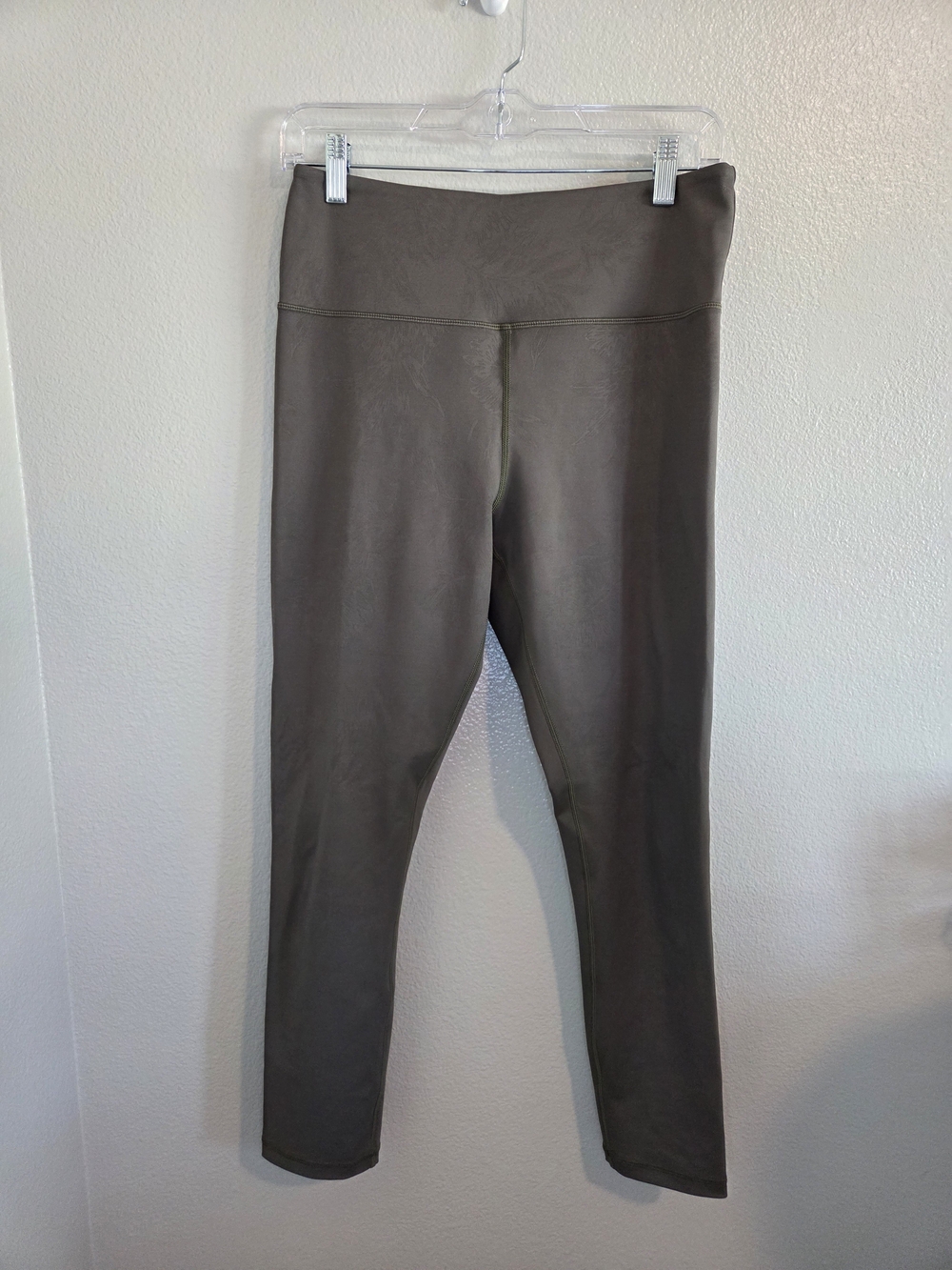 ZYIA Active Olive Green Seamless Leggings Size 8-10